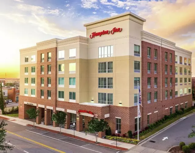Hampton Inn Wilmington Downtown
