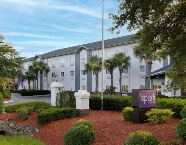 Spark By Hilton Wilmington Carolina Beach Rd