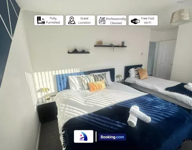 Modern 3-Bed By Avalora Short Lets & Serviced Accommodation Near Manchester Airport With Parking, Ideal for Long Stays