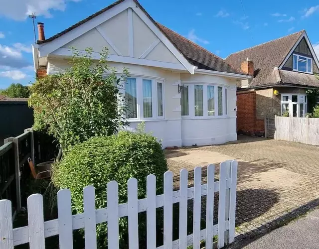 Cosy Bournemouth Bungalow