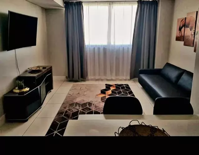 Movic's Modern Airbnb