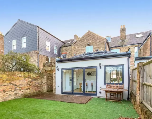 Charming Victorian House w Parking River Walks - Pass the Keys