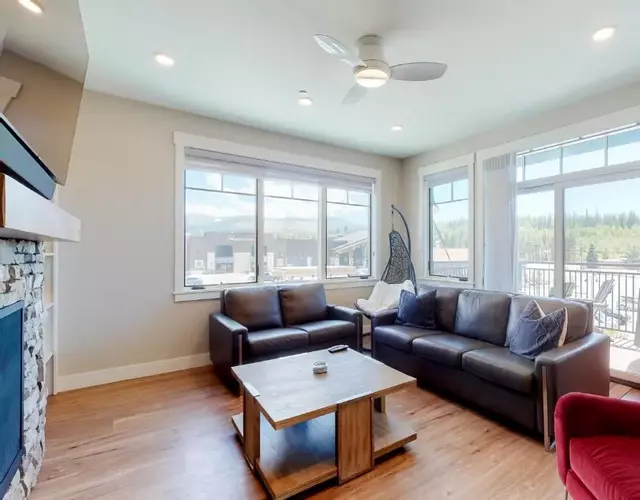 Modern Mountain Getaway