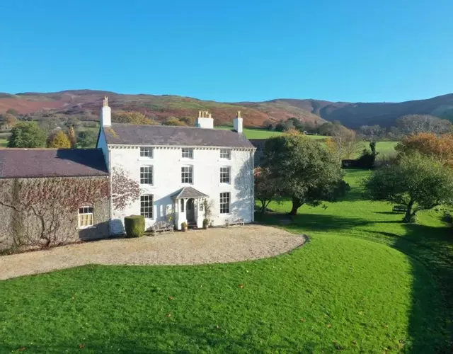 Georgian Country House -Panoramic Views -Sleeps 12
