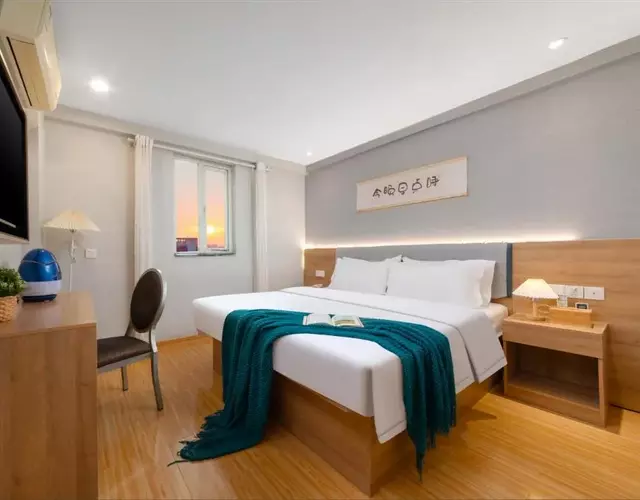 Home Inn-Wuhan Yellow Crane Tower Epiphyllum Forest Huayi Select Hotel