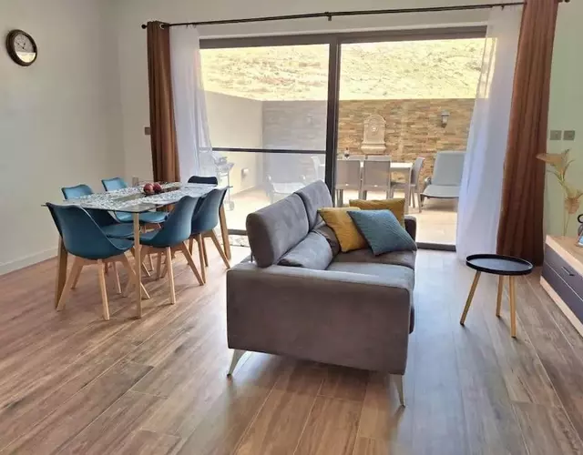 Water Lily Oasis Courtyard - 5min Walk to Beach