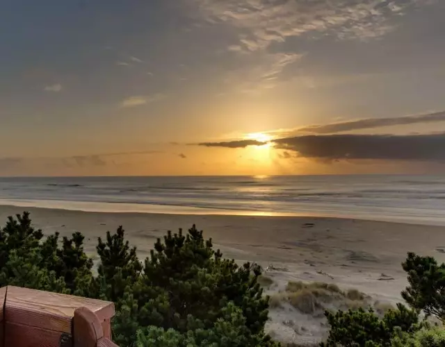 Seadrifter Oceanfront Beach House