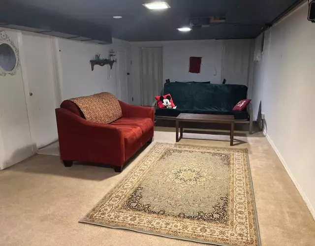 Hilltop Orchard Guest Suite with Scenic View