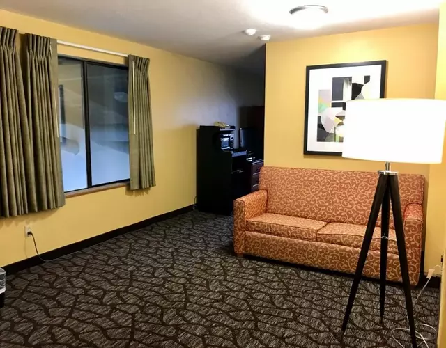 Super 8 by Wyndham Union Gap Yakima Area