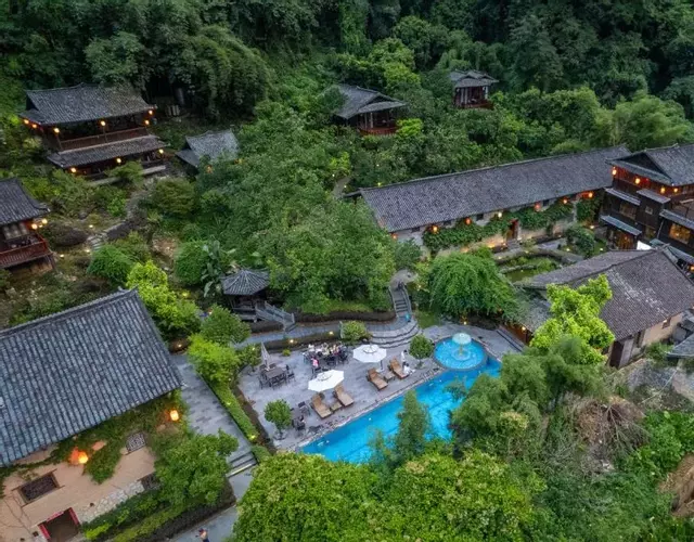 Yangshuo Ancient Garden Boutique Hotel-Free pick up from Airport or TS over 3 nights