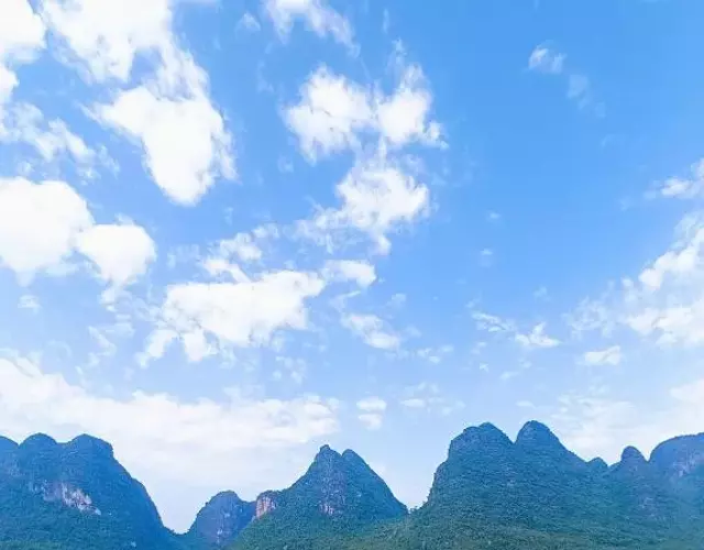 Yangshuo Lakeside Inn