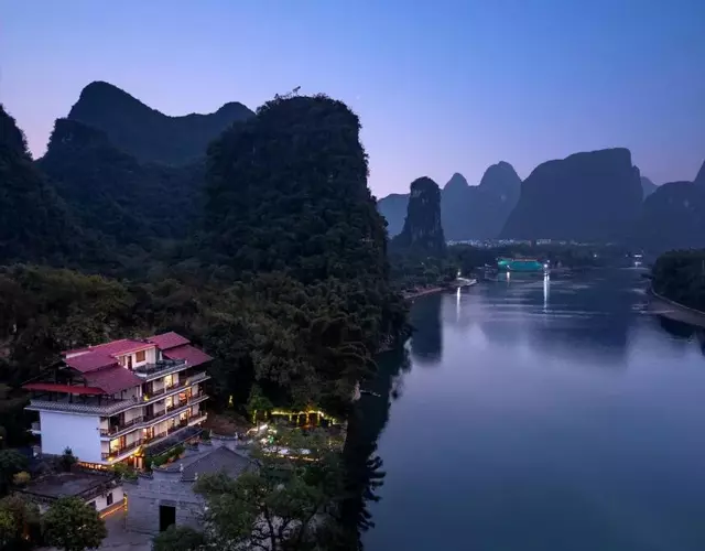 Yangshuo River Lodge Hotel - Airport or TS Free pick up over 3 nights