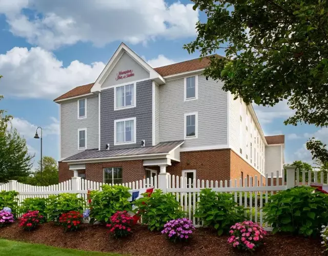 Hampton Inn & Suites - Cape Cod / West Yarmouth