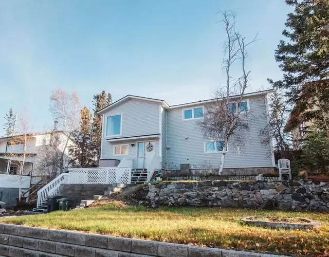 Yellowknife Downtown 50a avenue Retreat