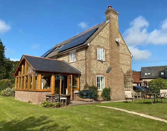 Eco-friendly Dorset cottage with spa set in heart of countryside