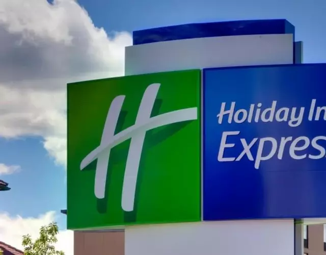 Holiday Inn Express & Suites Bronx - Zoo Area by IHG
