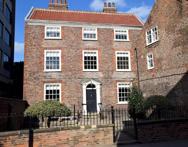 14 St Saviours Place, YORK