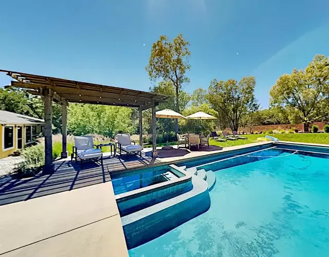 Warm Springs Paradise