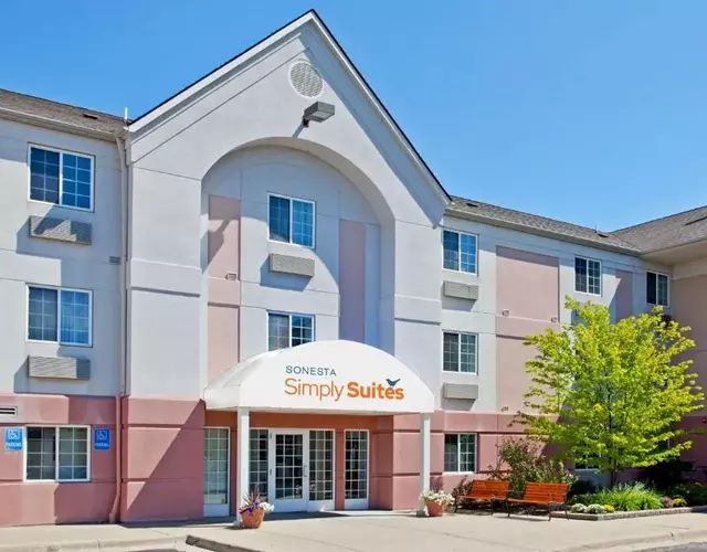 Sonesta Simply Suites Detroit Ann Arbor