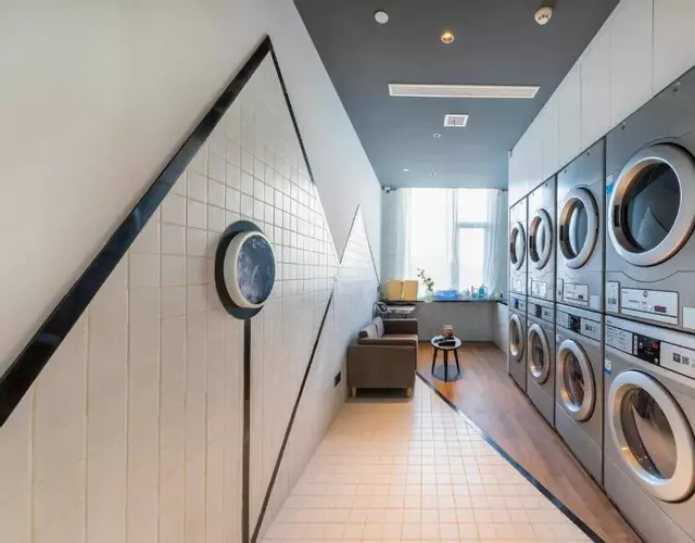 Atour Hotel Nanjing Jiangning Riverside Shike Lake