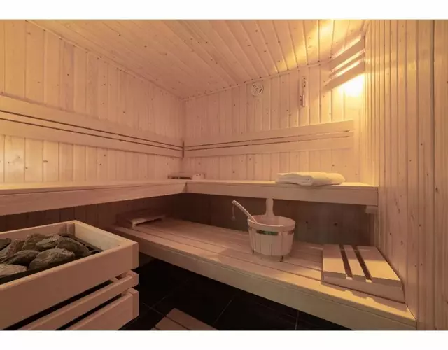 Apartment in Colijnsplaat near Lake and Sauna