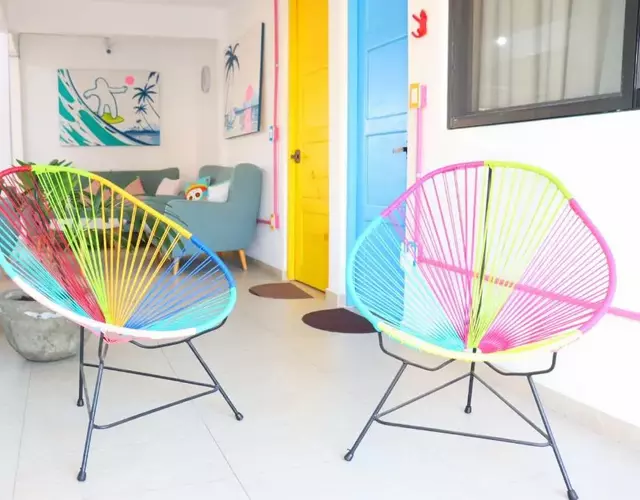 Hotel Casa Mandarine , Amazing Private Rooms w Balcony, Rooftop, Hammocks, AC, SmarTV, 100mbs!