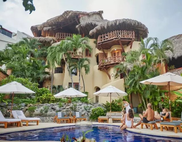 La Villa Luz (sólo adultos)