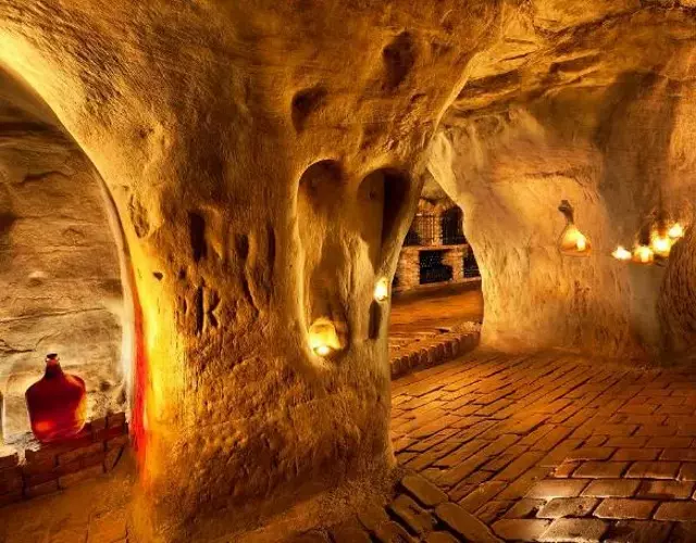 VÁŠ SKLEP - vinný sklep a penzion