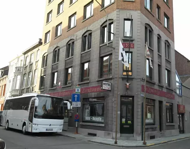 De Bonte Os Hotel & Tower