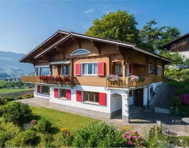 Apartment in Swiss Chalet Träumli