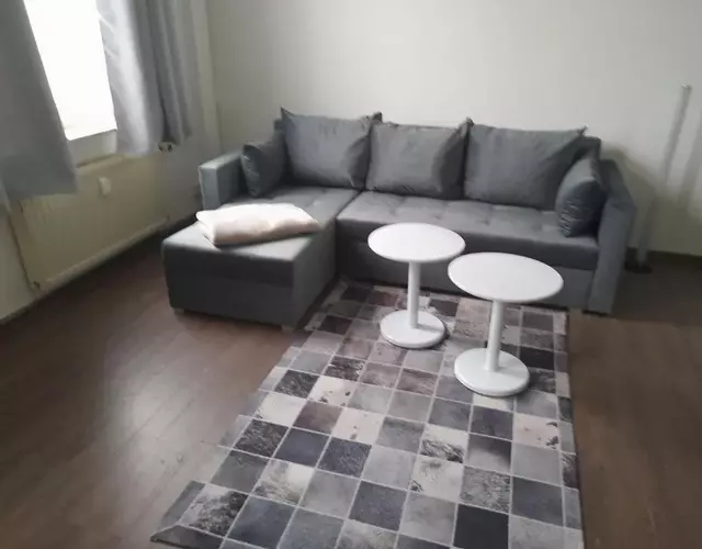 2 Raum Wohnung in der Nähe des August Horch Museum