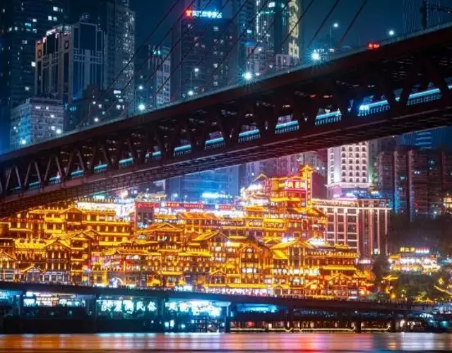 隐时光江景酒店