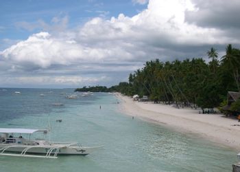 Alona Beach