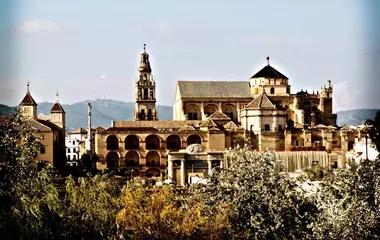 Generate a random place in Córdoba