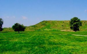 Cahokia Mounds State Historic Site