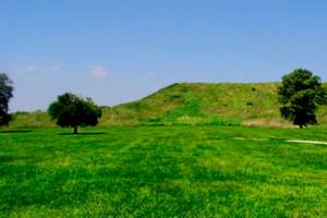 Cahokia Mounds State Historic Site