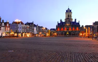 Generate a random place in Delft