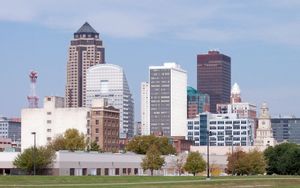 Des Moines