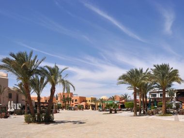 Generate a random place in El Gouna