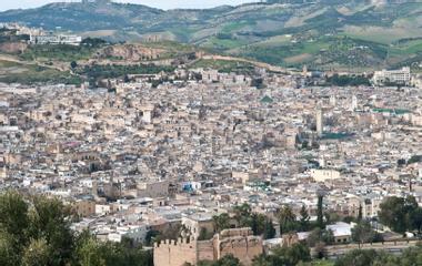 Generate a random place in Fes