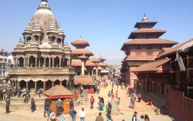 Generate a random place in Katmandú