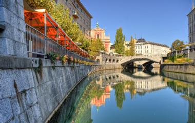 Generate a random place in Ljubljana