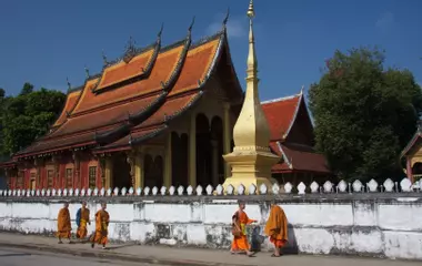 Generate a random place in Luang Prabang