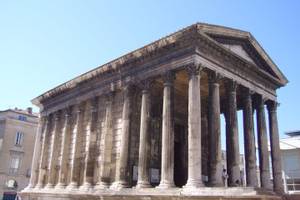 Nîmes