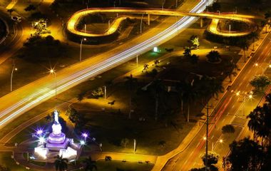 Generate a random place in パナマ市