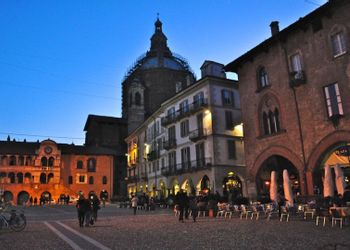 Pavia