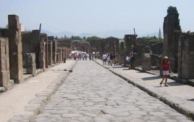 Generate a random place in Pompei, Italia