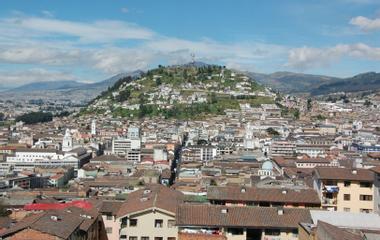 Generate a random place in Quito