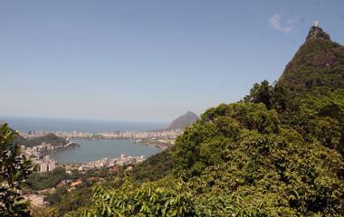 Generate a random place in Río de Janeiro