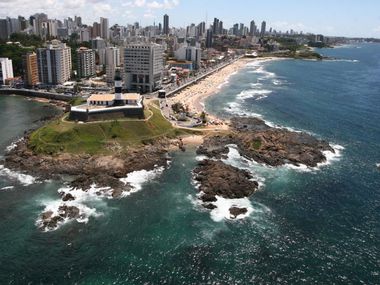 Generate a random place in Salvador